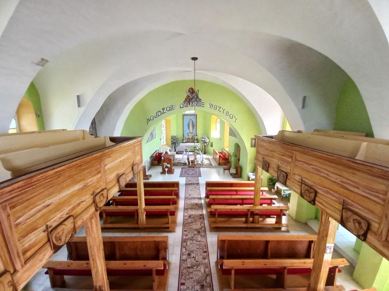 Wnętrze kościoła w Bogumiłowie 
