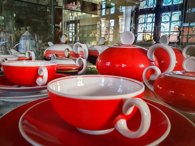 Zastawa porcelana forma Ceylon czerwona 